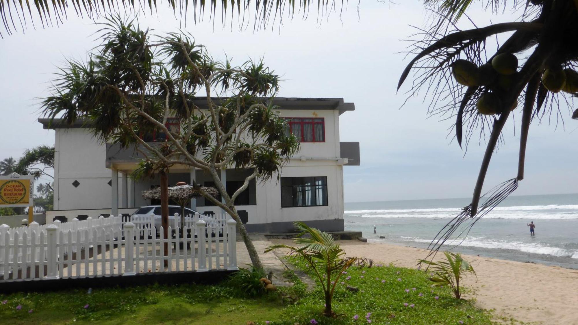 Ocean Reef Hotel Hikkaduwa Exterior foto